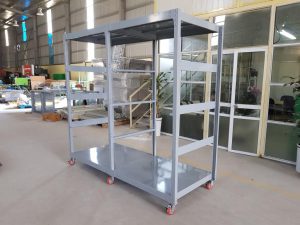 Giá đẩy có bánh xe